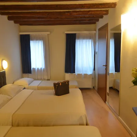 Piccolo Tiepolo Πανσιόν Βενετία