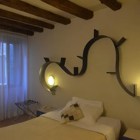 Gasthof Piccolo Tiepolo Venedig